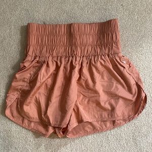 FREE PEOPLE MOVEMENT THE WAY HOME SHORTS BRUSHED APRICOT SIZE MEDIUM